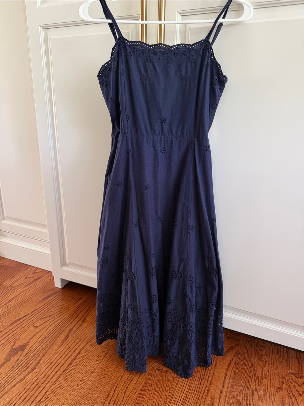 GAP Navy Smocked Eyelet Dress 0 great condition.